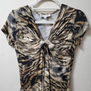 Elliott Laurent women's sweater tiger print with front design, XS.